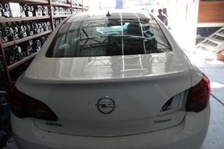Opel Astra J Bagaj Kapağı Çıkma Beyaz