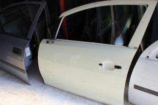 Opel Corsa D Sol Ön Kapı Beyaz Çıkma